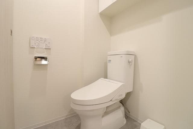 Room image 8