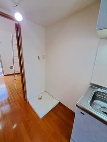Room image 14