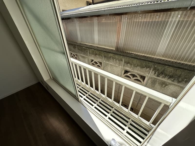Room image 11