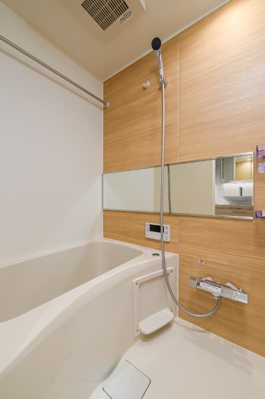 Room image 15