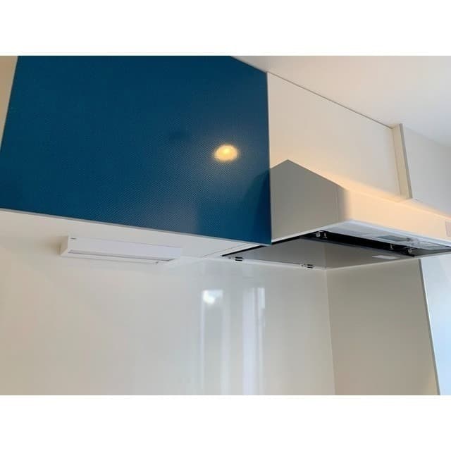 Room image 12