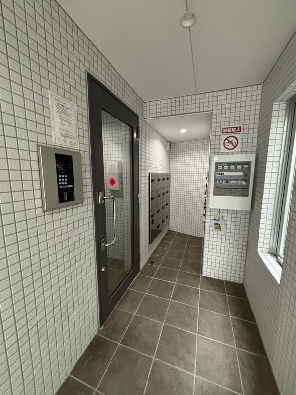 Room image 13