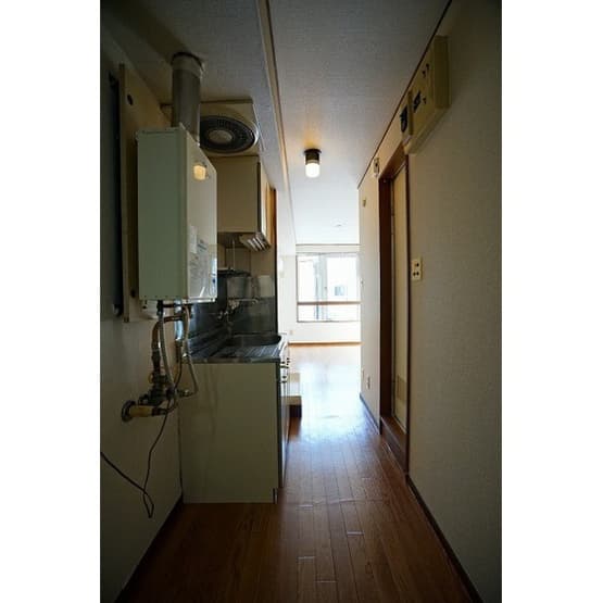 Room image 15