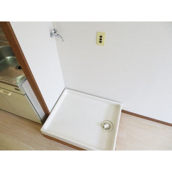 Room image 8