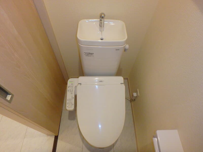 Room image 12
