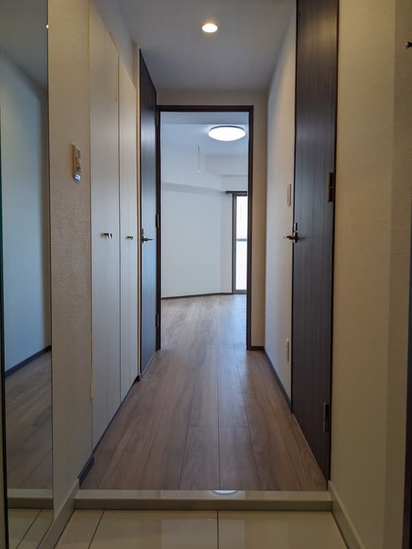 Room image 13