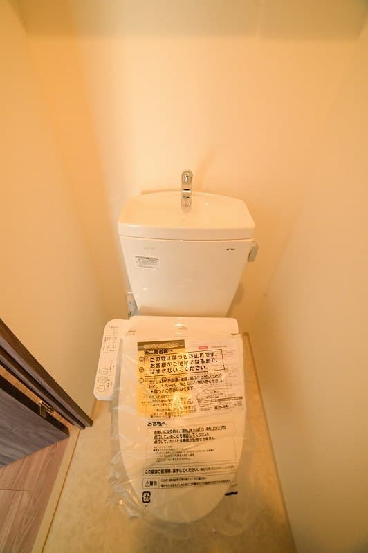 Room image 16