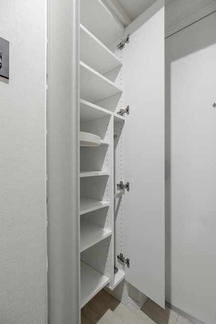 Room image 13