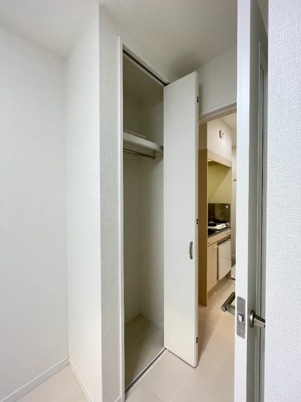 Room image 13