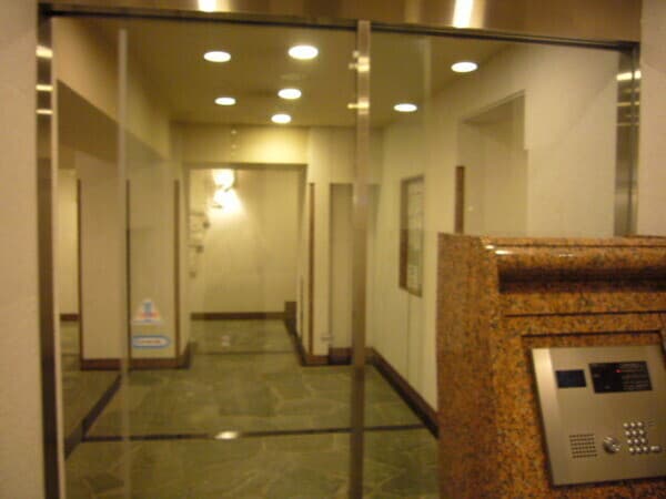 Room image 12