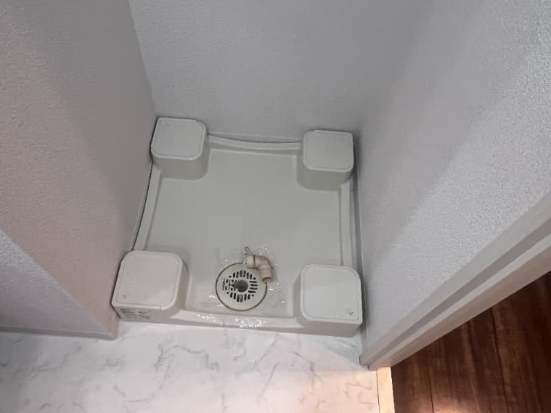 Room image 16