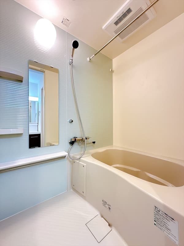 Room image 12