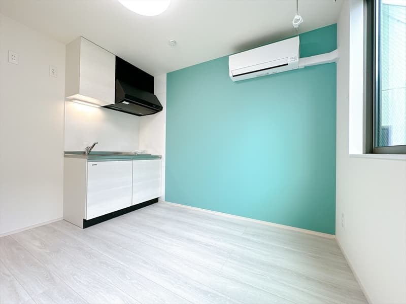 Room image 8