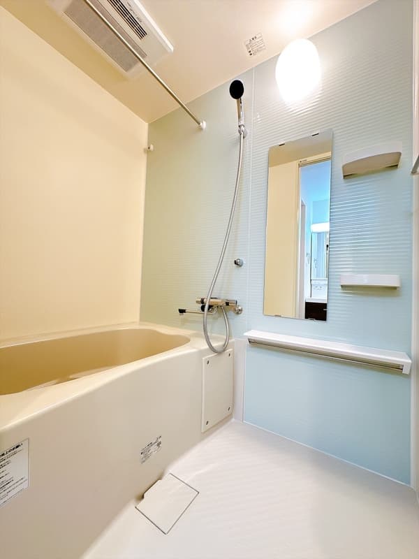 Room image 12