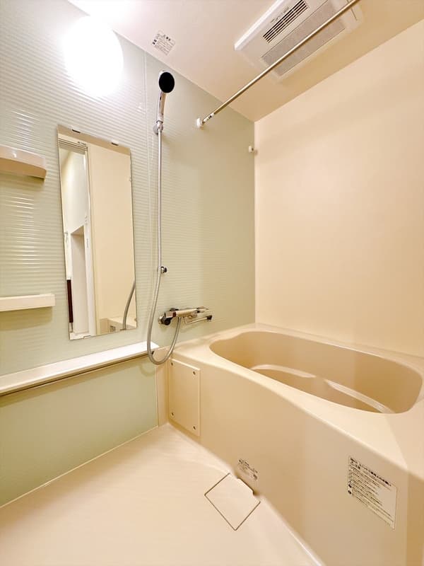 Room image 11