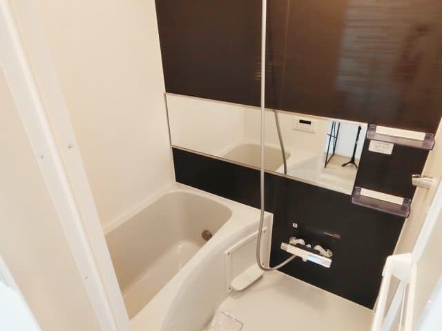 Room image 9