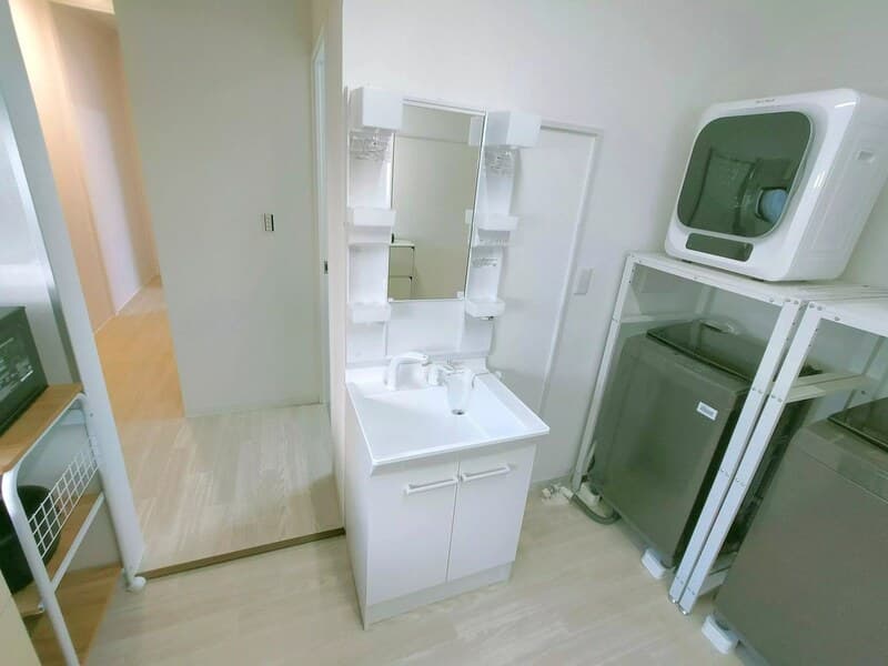 Room image 16