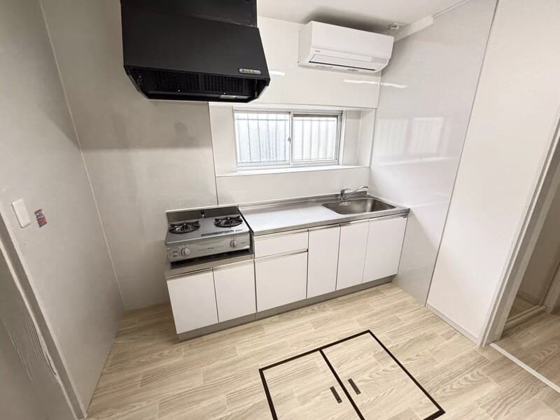 Room image 9