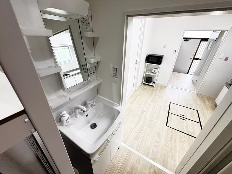 Room image 13