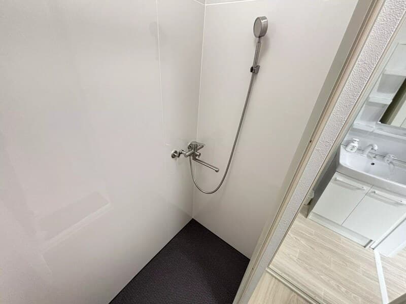 Room image 14