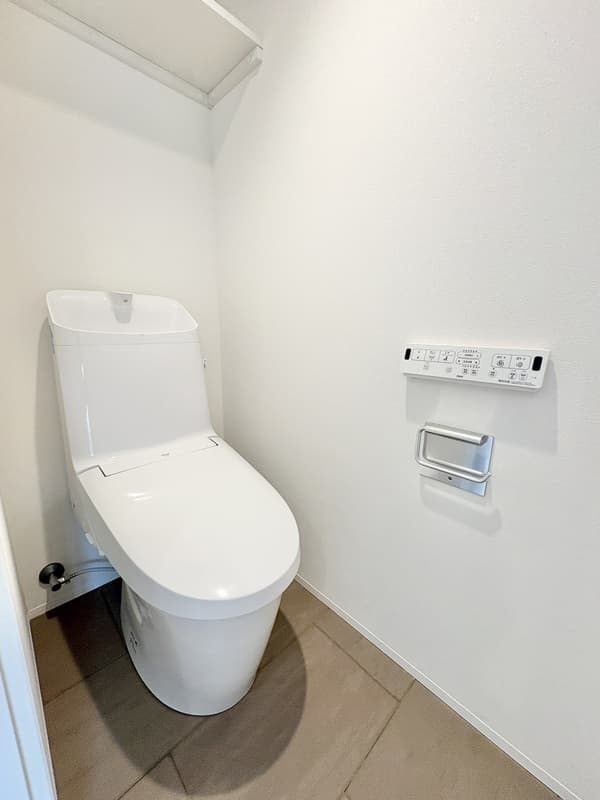 Room image 10
