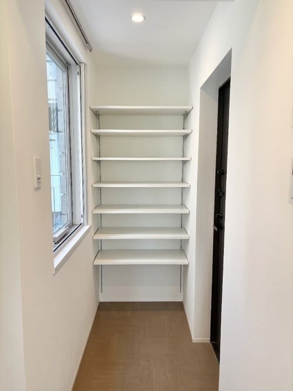 Room image 8