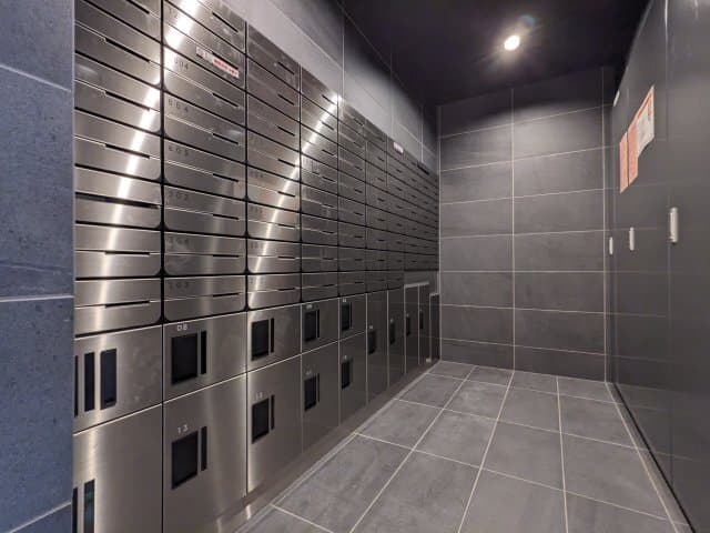 Room image 15