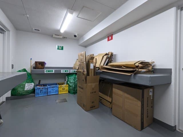 Room image 16