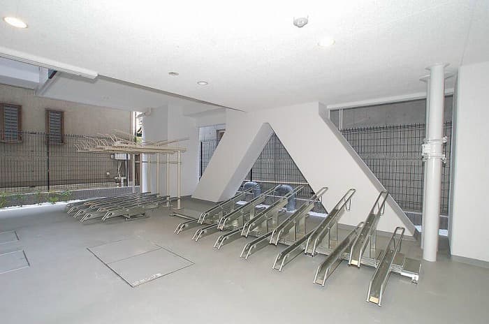 Room image 15