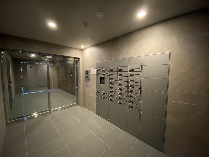 Room image 12
