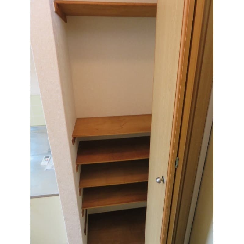Room image 16