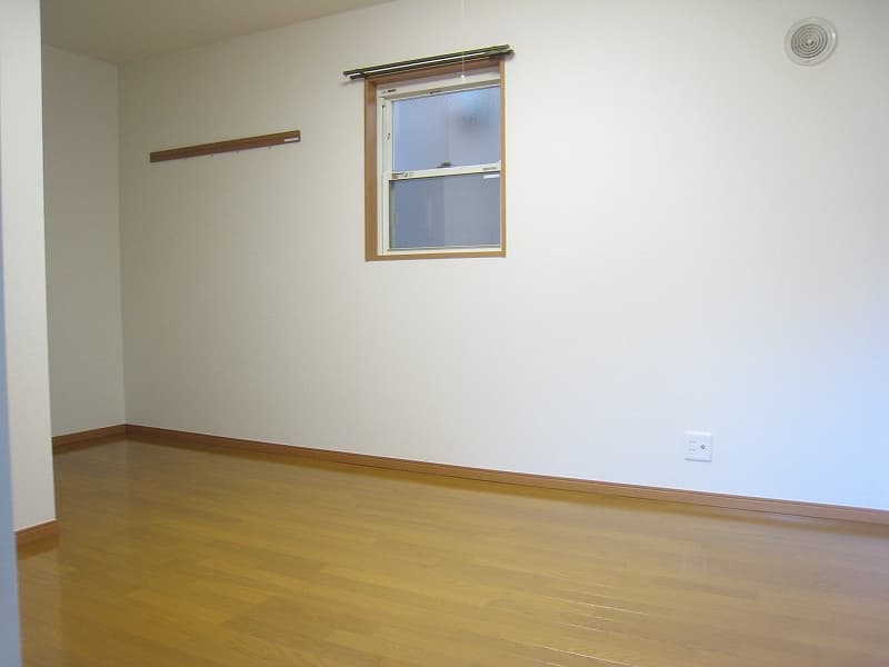 Room image 15