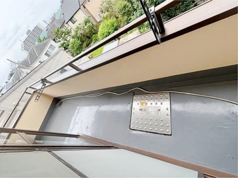 Room image 12