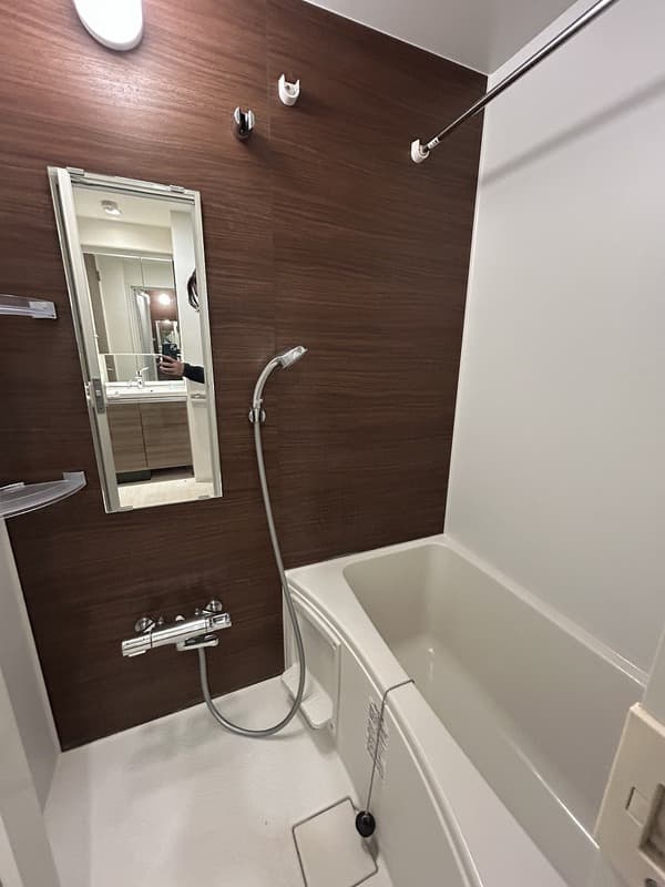 Room image 10