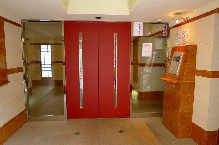 Room image 12