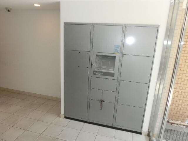 Room image 8
