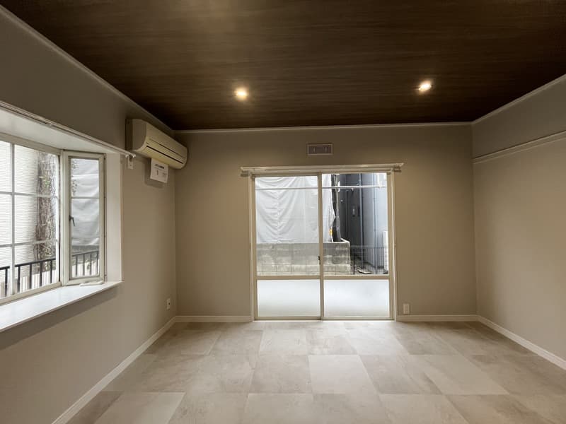 Room image 13
