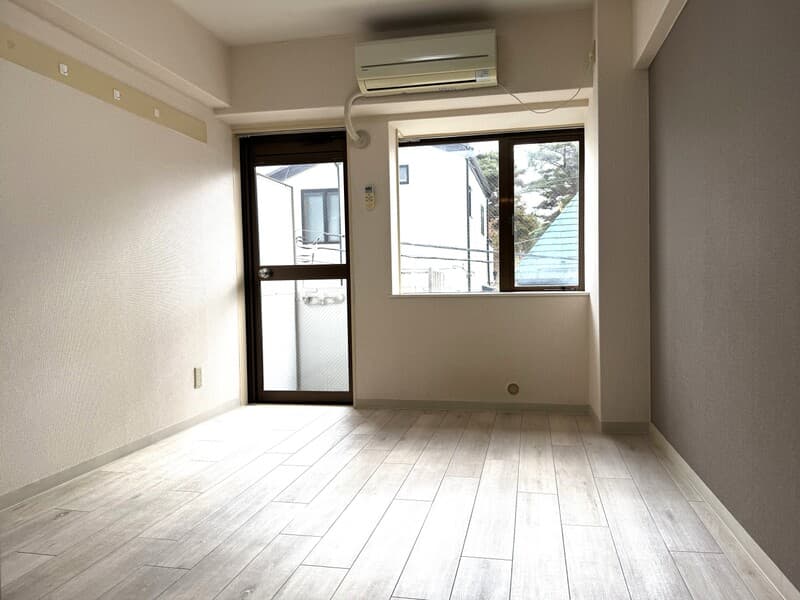 Room image 13