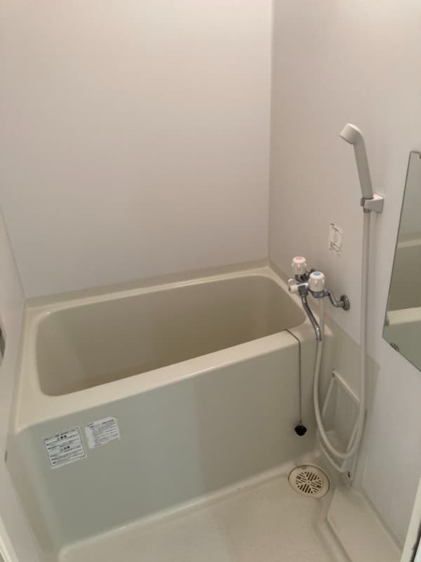 Room image 8