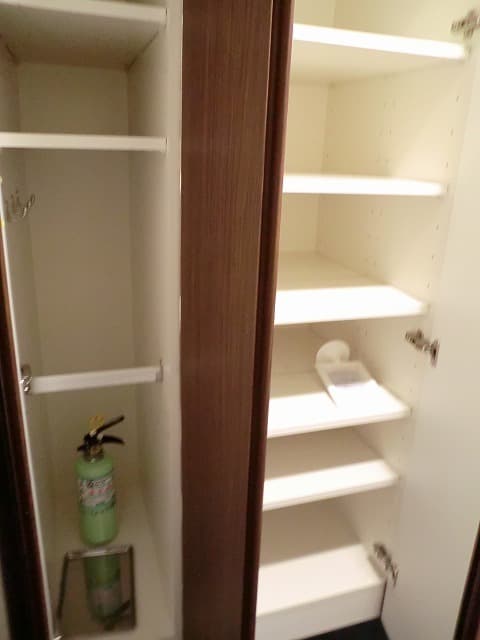 Room image 15