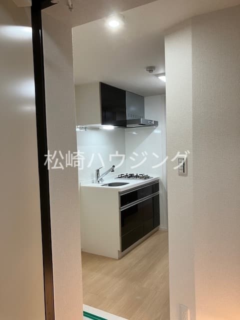 Room image 16