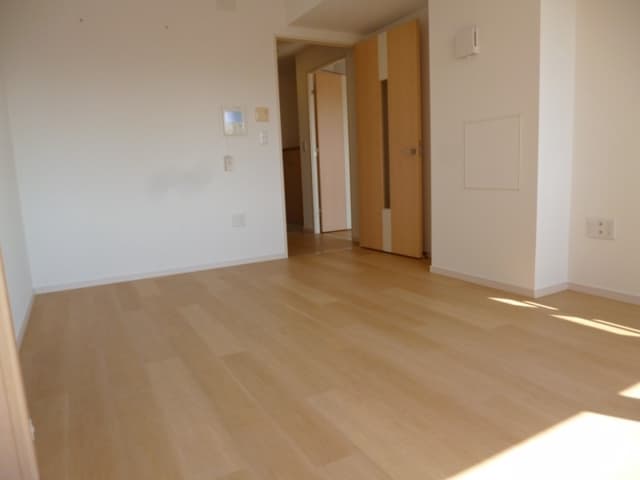 Room image 11