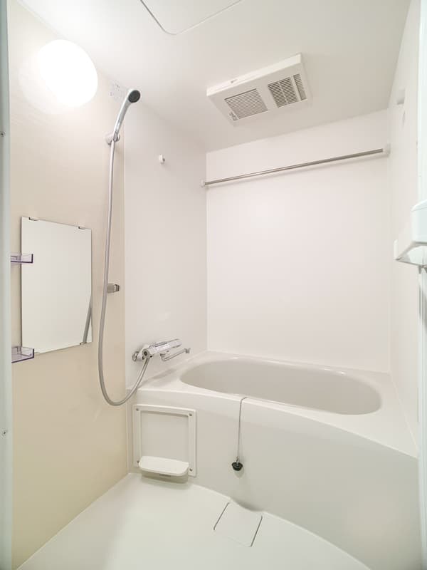 Room image 13