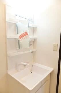 Room image 13