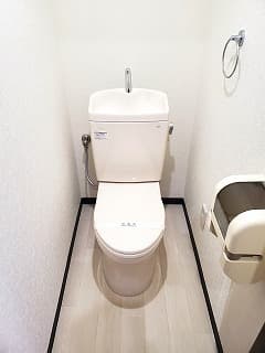 Room image 8