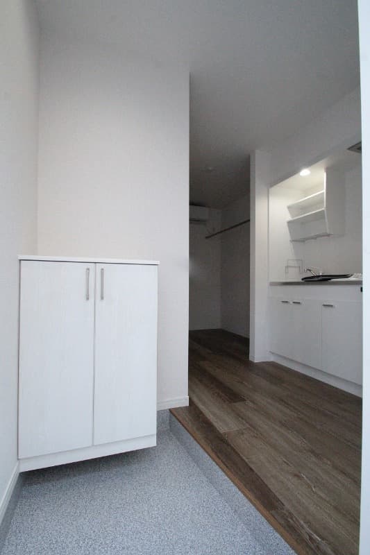 Room image 10