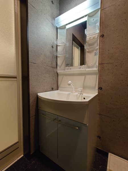Room image 15