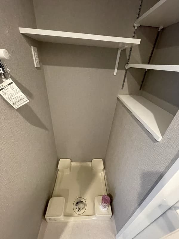 Room image 11
