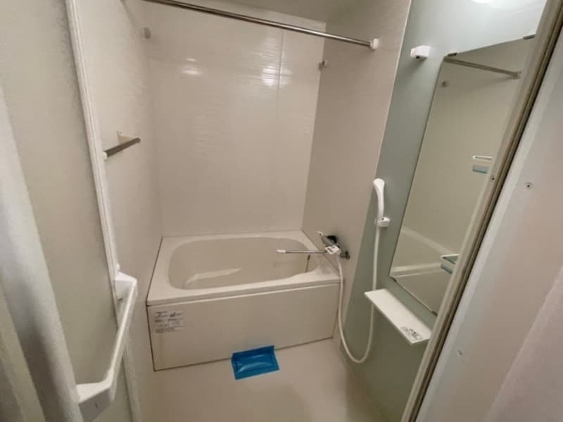 Room image 10
