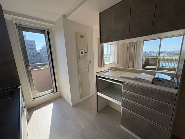 Room image 11